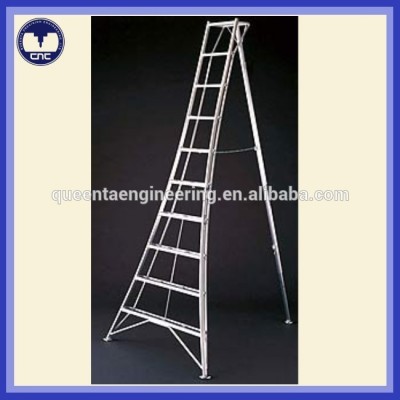 Aluminum tripod ladder for fruit picking