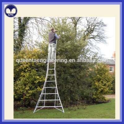 Aluminum tripod clips pruning ladder